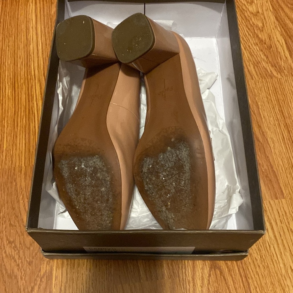 Blush nude patent leather heeled loafers - Picture 3 of 5